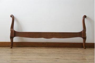 中古　DREXEL HERITAGE(ドレクセルヘリテイジ)　Touraine(ツーレイン)　重厚感と美しさを兼ね備えたクラシカルデザインのベッドフレーム(セミダブル)(R-082957)