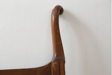 中古　DREXEL HERITAGE(ドレクセルヘリテイジ)　Touraine(ツーレイン)　重厚感と美しさを兼ね備えたクラシカルデザインのベッドフレーム(セミダブル)(R-082957)