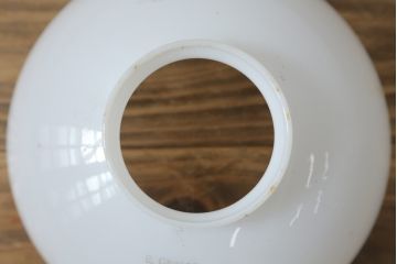 アンティーク照明　ドイツ　シンプルでありながら上品な雰囲気を醸し出す天井照明カバー(ペンダントライトカバー、吊り下げ照明カバー、電笠)(R-082959)
