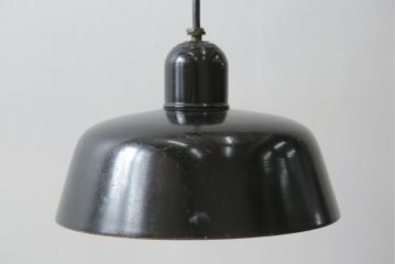 ドイツアンティーク　希少　美品　Bauhaus(バウハウス)　オリジナル　KAISER idell(カイザー・イデル)6663　インダストリアルデザインが魅力的なペンダントライト(ランプシェード、天井照明、吊り下げ照明)(R-082967)