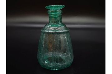 当時物　プレスガラス　レトロな味わい深いガラス瓶5点セット(ビン、醤油差し、あやめ、菖蒲、エンボス、花、桜、硝子)(R-082968)
