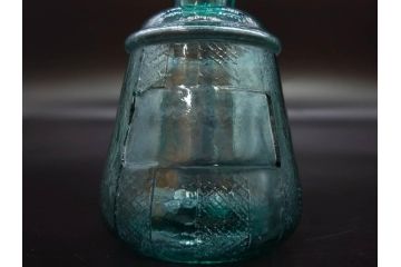 当時物　プレスガラス　レトロな味わい深いガラス瓶5点セット(ビン、醤油差し、あやめ、菖蒲、エンボス、花、桜、硝子)(R-082968)