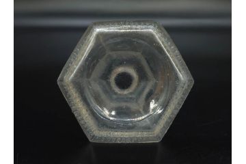 当時物　プレスガラス　レトロな味わい深いガラス瓶5点セット(ビン、醤油差し、あやめ、菖蒲、エンボス、花、桜、硝子)(R-082968)