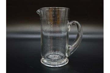 戦前　当時物　吹きガラス　落ち着いた佇まいの計量カップ2点セット(ジョッキ、花器、花瓶、花入、花生、フラワーベース、硝子、目盛付き)(R-082969)