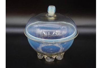 戦前　当時物　乳白ぼかし　柔らかい色合いに惹かれるキャンディポット(菓子器、キャニスター、蓋物、ボンボニエール、小物入れ、硝子、ガラス)(R-082970)