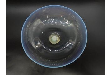 戦前　当時物　乳白ぼかし　柔らかい色合いに惹かれるキャンディポット(菓子器、キャニスター、蓋物、ボンボニエール、小物入れ、硝子、ガラス)(R-082970)