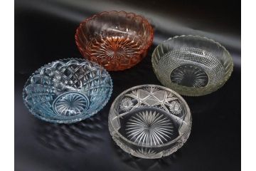昭和初期〜中期　お部屋を華やかに彩るガラスボウル4点セット(深皿、深鉢、ガラス鉢、硝子、和ガラス)(R-082975)