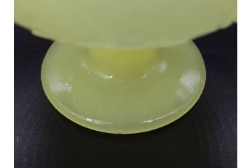 ウランガラス　プレスガラス　棗型(なつめ形)　碗型　黄練り　レトロな雰囲気溢れる氷コップ2客セット(花唐草文?、KY、グラス、硝子、和ガラス)(R-082978)