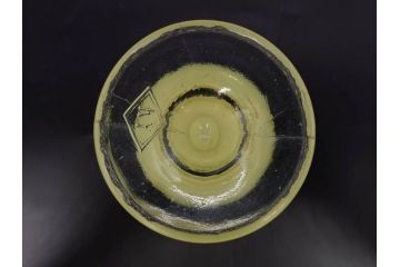 ウランガラス　プレスガラス　棗型(なつめ形)　碗型　黄練り　レトロな雰囲気溢れる氷コップ2客セット(花唐草文?、KY、グラス、硝子、和ガラス)(R-082978)
