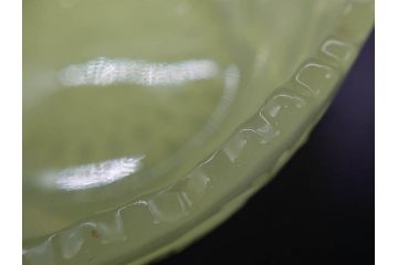 ウランガラス　黄練り　レース　どこか懐かしい雰囲気漂う小鉢2客セット(ガラス鉢、ボウル、深皿、和ガラス、硝子、プレスガラス)(R-082979)