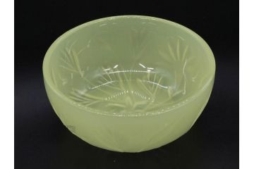 ウランガラス　黄練り　レース　どこか懐かしい雰囲気漂う小鉢2客セット(ガラス鉢、ボウル、深皿、和ガラス、硝子、プレスガラス)(R-082979)