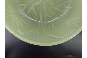 ウランガラス　黄練り　レース　どこか懐かしい雰囲気漂う小鉢2客セット(ガラス鉢、ボウル、深皿、和ガラス、硝子、プレスガラス)(R-082979)
