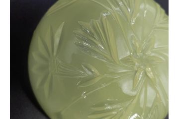 ウランガラス　黄練り　レース　どこか懐かしい雰囲気漂う小鉢2客セット(ガラス鉢、ボウル、深皿、和ガラス、硝子、プレスガラス)(R-082979)