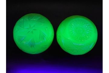 ウランガラス　黄練り　レース　どこか懐かしい雰囲気漂う小鉢2客セット(ガラス鉢、ボウル、深皿、和ガラス、硝子、プレスガラス)(R-082979)