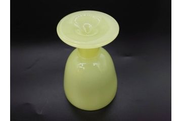 ウランガラス　プレスガラス　棗型(なつめ形)　黄練り　シンプルでレトロな佇まいの氷コップ2客セット(大・小、グラス、硝子、和ガラス)(R-082980)