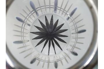 明治〜大正　外切子　色被せ　白　落ち着きのある上品な佇まいが魅力の小物入れ(灰皿、アッシュトレイ、和ガラス、硝子)(R-082981)