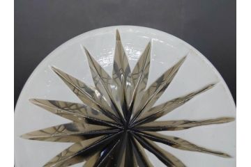 明治〜大正　外切子　色被せ　白　落ち着きのある上品な佇まいが魅力の小物入れ(灰皿、アッシュトレイ、和ガラス、硝子)(R-082981)