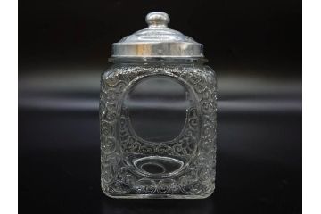 戦前　当時物　大胆にあしらわれた唐草模様が目を引くキャンディーポット(菓子瓶、あめや瓶、飴屋、砂糖壺、ガラス瓶、ガラスビン、蓋(フタ)付き、菓子瓶、ボンボン入れ、小物入れ、硝子)(R-082984)