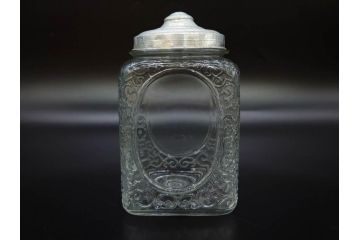 戦前　当時物　大胆にあしらわれた唐草模様が目を引くキャンディーポット(菓子瓶、あめや瓶、飴屋、砂糖壺、ガラス瓶、ガラスビン、蓋(フタ)付き、菓子瓶、ボンボン入れ、小物入れ、硝子)(R-082985)