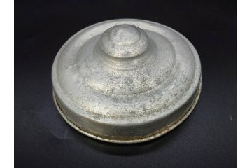 戦前　当時物　大胆にあしらわれた唐草模様が目を引くキャンディーポット(菓子瓶、あめや瓶、飴屋、砂糖壺、ガラス瓶、ガラスビン、蓋(フタ)付き、菓子瓶、ボンボン入れ、小物入れ、硝子)(R-082985)