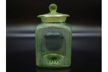 戦前　当時物　ウランガラス　ノスタルジックな雰囲気が魅力のキャンディーポット(菓子瓶、あめや瓶、飴屋、砂糖壺、ガラス瓶、ガラスビン、蓋(フタ)付き、菓子瓶、ボンボン入れ、小物入れ、硝子)(R-082986)
