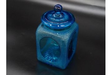 戦前　当時物　鮮やかなブルーカラーが置くだけでお部屋のアクセントになるキャンディーポット(青、菓子瓶、あめや瓶、飴屋、砂糖壺、ガラス瓶、ガラスビン、蓋(フタ)付き、菓子瓶、ボンボン入れ、小物入れ、硝子)(R-082987)