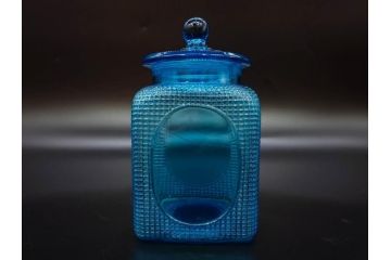 戦前　当時物　鮮やかなブルーカラーが置くだけでお部屋のアクセントになるキャンディーポット(青、菓子瓶、あめや瓶、飴屋、砂糖壺、ガラス瓶、ガラスビン、蓋(フタ)付き、菓子瓶、ボンボン入れ、小物入れ、硝子)(R-082987)