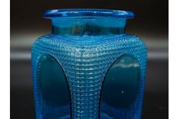 戦前　当時物　鮮やかなブルーカラーが置くだけでお部屋のアクセントになるキャンディーポット(青、菓子瓶、あめや瓶、飴屋、砂糖壺、ガラス瓶、ガラスビン、蓋(フタ)付き、菓子瓶、ボンボン入れ、小物入れ、硝子)(R-082987)