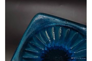 戦前　当時物　鮮やかなブルーカラーが置くだけでお部屋のアクセントになるキャンディーポット(青、菓子瓶、あめや瓶、飴屋、砂糖壺、ガラス瓶、ガラスビン、蓋(フタ)付き、菓子瓶、ボンボン入れ、小物入れ、硝子)(R-082987)