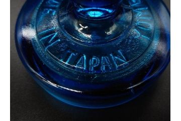 戦前　当時物　鮮やかなブルーカラーが置くだけでお部屋のアクセントになるキャンディーポット(青、菓子瓶、あめや瓶、飴屋、砂糖壺、ガラス瓶、ガラスビン、蓋(フタ)付き、菓子瓶、ボンボン入れ、小物入れ、硝子)(R-082987)