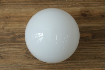 和製アンティーク　レトロ照明　乳白丸ガラスのウォールライト　(R-082992)