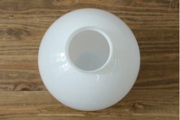 和製アンティーク　レトロ照明　乳白丸ガラスのウォールライト　(R-082992)
