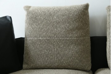 新古　未使用展示品　超美品　arflex(アルフレックス)　BRERA(ブレラ)　Sergio Brioschiデザイン　クッション付き!!　モダンで洗練されたデザインが光るコーナーソファ　定価約312万円　(R-082993)