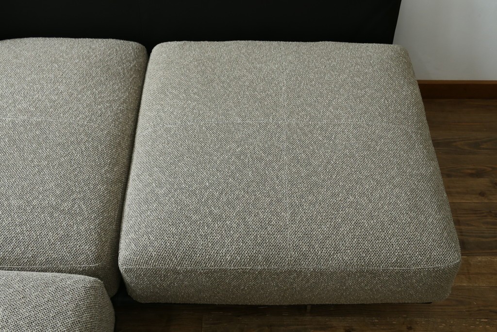 新古　未使用展示品　超美品　arflex(アルフレックス)　BRERA(ブレラ)　Sergio Brioschiデザイン　クッション付き!!　モダンで洗練されたデザインが光るコーナーソファ　定価約312万円　(R-082993)