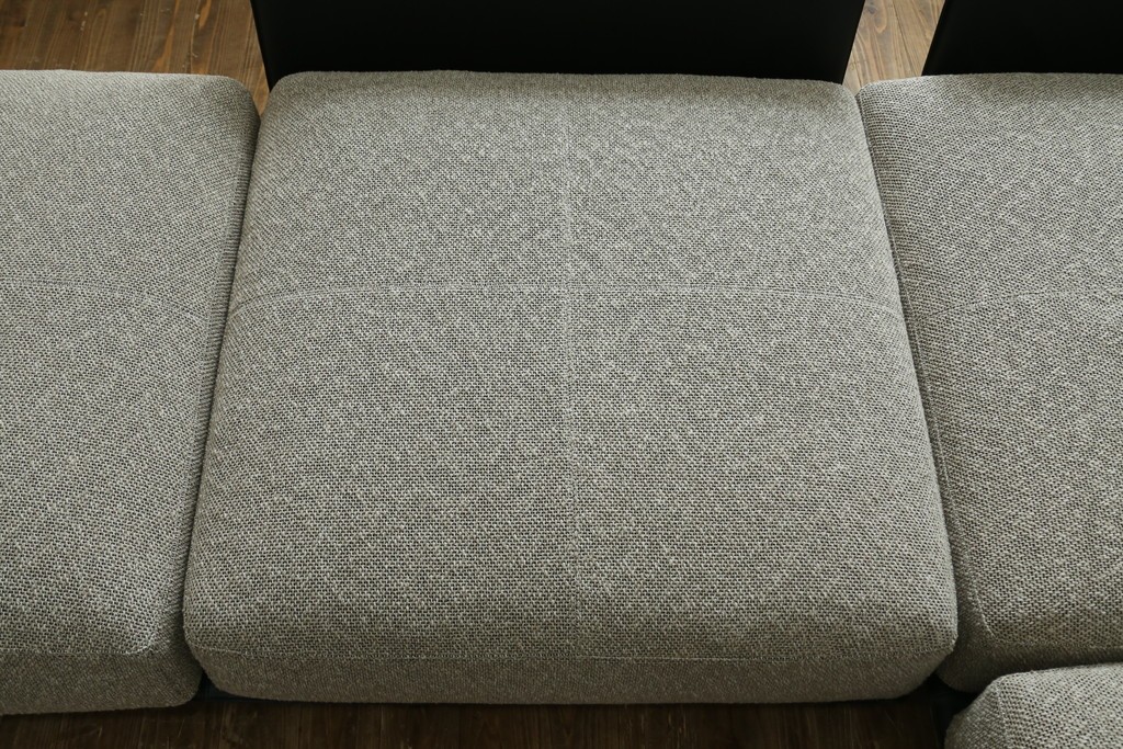 新古　未使用展示品　超美品　arflex(アルフレックス)　BRERA(ブレラ)　Sergio Brioschiデザイン　クッション付き!!　モダンで洗練されたデザインが光るコーナーソファ　定価約312万円　(R-082993)