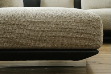 新古　未使用展示品　超美品　arflex(アルフレックス)　BRERA(ブレラ)　Sergio Brioschiデザイン　クッション付き!!　モダンで洗練されたデザインが光るコーナーソファ　定価約312万円　(R-082993)