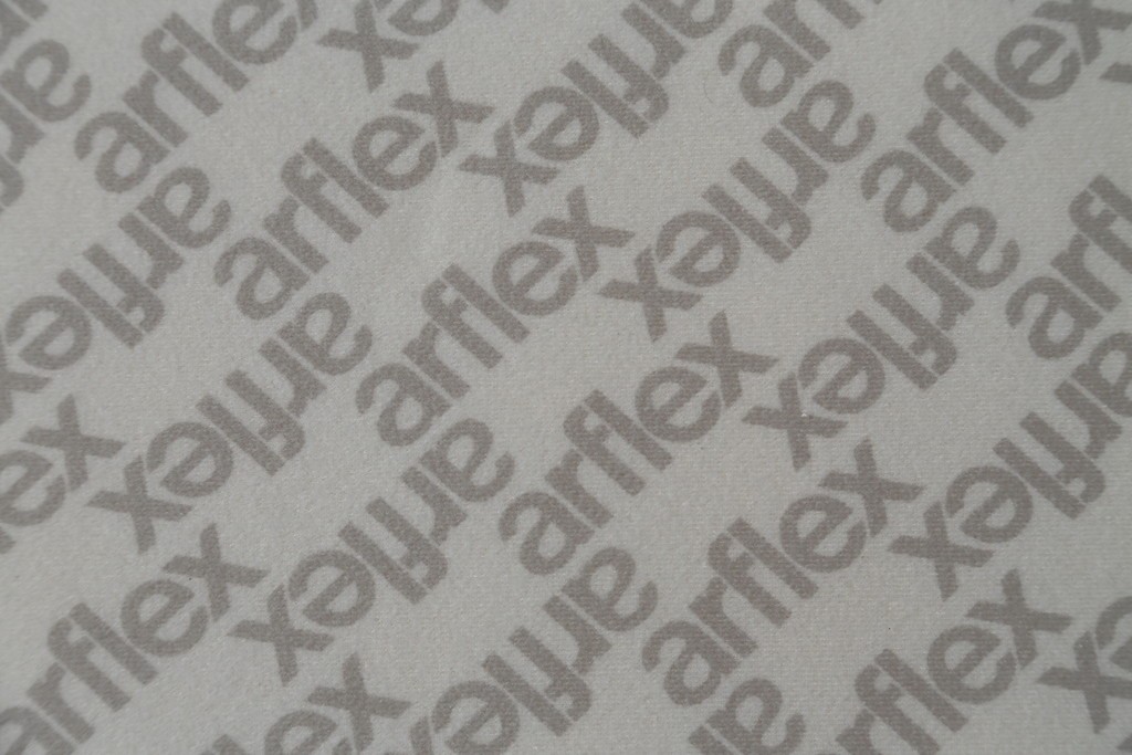 新古　未使用展示品　超美品　arflex(アルフレックス)　BRERA(ブレラ)　Sergio Brioschiデザイン　クッション付き!!　モダンで洗練されたデザインが光るコーナーソファ　定価約312万円　(R-082993)