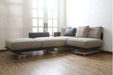 中古　超美品!!　展示品　arflex(アルフレックス)　BRERA(ブレラ)　Sergio Brioschiデザイン　クッション付き!!　モダンで洗練されたデザインが光るコーナーソファ(185L・180PL、カウチソファ、ペニンシュラ、L字型、3人掛け、4人掛け、トリプルソファ、レザー、牛革、XDA)(定価約312万円)(R-082993)