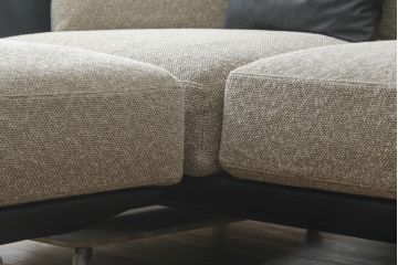 中古　超美品!!　展示品　arflex(アルフレックス)　BRERA(ブレラ)　Sergio Brioschiデザイン　クッション付き!!　モダンで洗練されたデザインが光るコーナーソファ(185L・180PL、カウチソファ、ペニンシュラ、L字型、3人掛け、4人掛け、トリプルソファ、レザー、牛革、XDA)(定価約312万円)(R-082993)