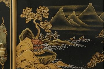 中古　高級品!!　オリエンタルデザイン　ドイツ製ムーブメント　黒塗りに金蒔絵風の絵柄が美しいホールクロック(時計台、振り子時計、ディスプレイ)(R-082994)
