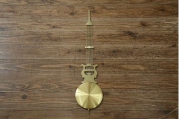 中古　高級品!!　オリエンタルデザイン　ドイツ製ムーブメント　黒塗りに金蒔絵風の絵柄が美しいホールクロック　(R-082994)