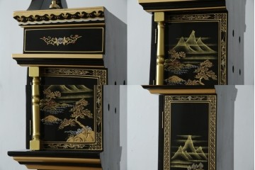 中古　高級品!!　オリエンタルデザイン　ドイツ製ムーブメント　黒塗りに金蒔絵風の絵柄が美しいホールクロック　(R-082994)