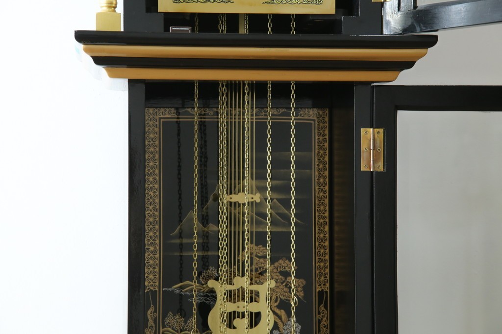 中古　高級品!!　オリエンタルデザイン　ドイツ製ムーブメント　黒塗りに金蒔絵風の絵柄が美しいホールクロック　(R-082994)