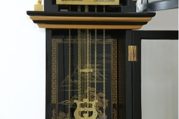 中古　高級品!!　オリエンタルデザイン　ドイツ製ムーブメント　黒塗りに金蒔絵風の絵柄が美しいホールクロック　(R-082994)