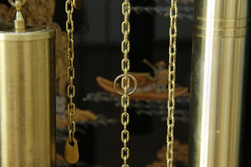 中古　高級品!!　オリエンタルデザイン　ドイツ製ムーブメント　黒塗りに金蒔絵風の絵柄が美しいホールクロック　(R-082994)