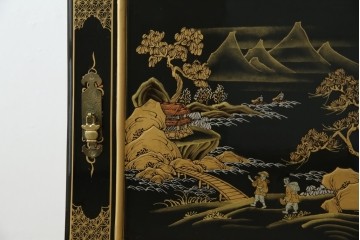 中古　高級品!!　オリエンタルデザイン　ドイツ製ムーブメント　黒塗りに金蒔絵風の絵柄が美しいホールクロック　(R-082994)