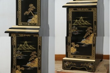 中古　高級品!!　オリエンタルデザイン　ドイツ製ムーブメント　黒塗りに金蒔絵風の絵柄が美しいホールクロック　(R-082994)