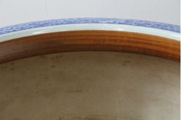 和製アンティーク　希少な特大サイズ!!　直径約55センチ　躍動感ある麒麟(キリン)の図柄が魅力的な瀬戸火鉢(鉢カバー、傘立て、ディスプレイ、金魚鉢、プランター)(R-082996)