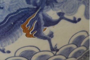 和製アンティーク　希少な特大サイズ!!　直径約55センチ　躍動感ある麒麟(キリン)の図柄が魅力的な瀬戸火鉢(鉢カバー、傘立て、ディスプレイ、金魚鉢、プランター)(R-082996)