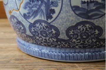 和製アンティーク　上手物!!　底面に製造時のヒビ有り　瓢箪(ひょうたん)の図　変わり型デザインの大型瀬戸火鉢(型変わり、鉢カバー、傘立て、ディスプレイ、金魚鉢、プランター)(R-082997)